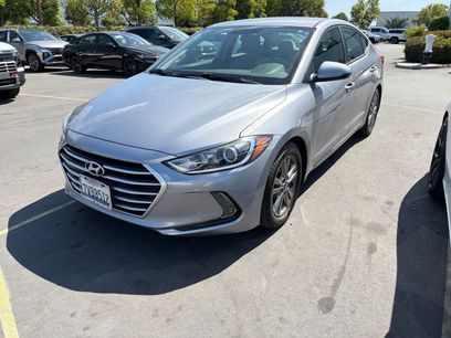 Used 2017 Hyundai Elantra SE w/ SE A/T Tech Package 03
