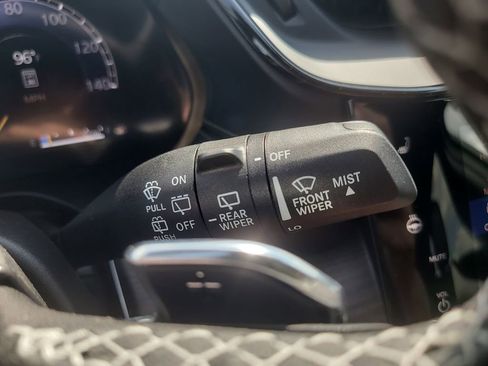 New 2026 Jeep Grand Cherokee Limited RWD image 32