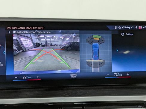 Certified 2023 BMW 330i xDrive Sedan w/ Premium Package image 23