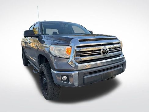 Used 2016 Toyota Tundra SR5 image 2