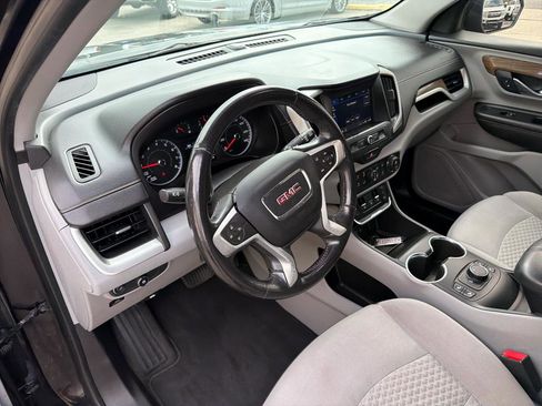 Used 2018 GMC Terrain SLE w/ Driver Convenience Package image 16
