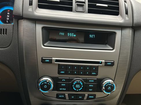 Used 2012 Ford Fusion SE FWD image 26