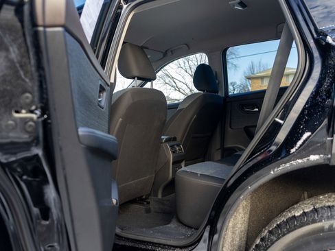 Used 2023 Nissan Rogue SV image 26