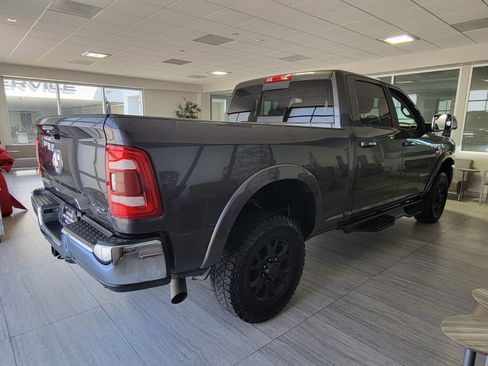 Used 2021 RAM 2500 Laramie AWD/4WD image 6
