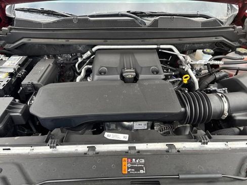 Used 2025 Chevrolet Colorado ZR2 w/ Technology Package image 26