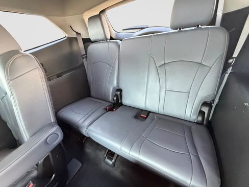 Used 2019 Buick Enclave Premium image 14