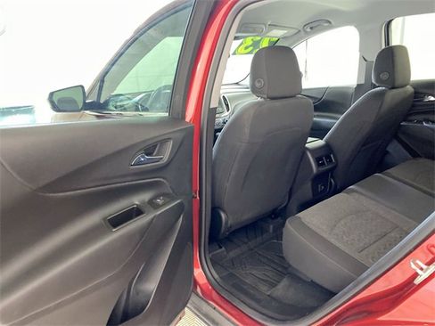 Used 2023 Chevrolet Equinox LT image 29