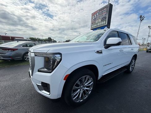 Used 2024 GMC Yukon Denali w/ Advanced Technology Package AWD/4WD image 8