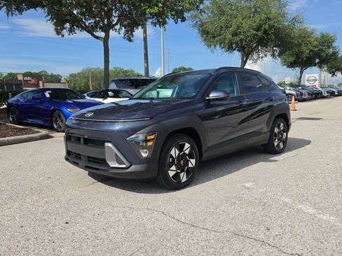 Used 2025 Hyundai Kona SEL FWD image 4
