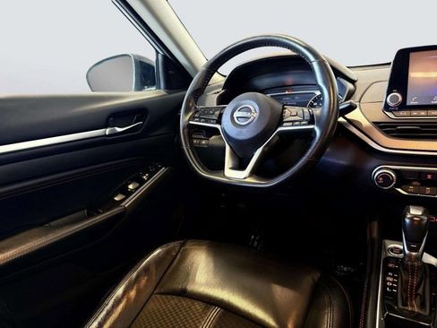 Used 2023 Nissan Altima 2.5 SR image 23