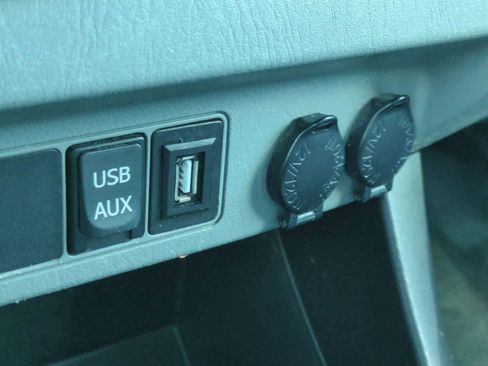 Used 2012 Toyota Tacoma 4x4 Double Cab image 31