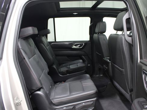 Used 2021 Chevrolet Suburban RST w/ Luxury Package AWD/4WD image 26