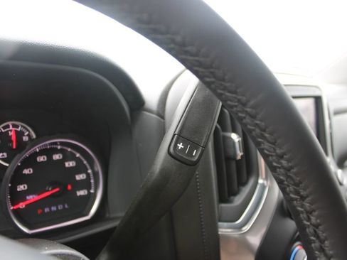 Used 2022 Chevrolet Silverado 1500 LT Trail Boss AWD/4WD image 39
