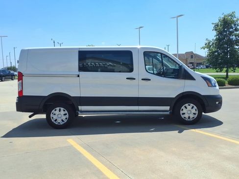 Used 2025 Ford Transit 250 Low Roof w/ Exterior Upgrade Package RWD image 17