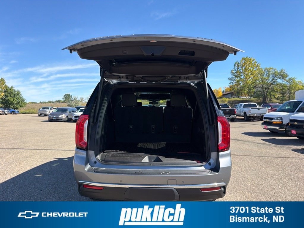 Certified 2021 GMC Yukon XL SLT w/ SLT Premium Package AWD/4WD image 38