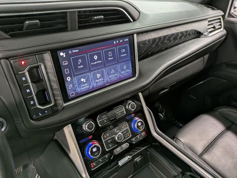 Used 2022 GMC Yukon Denali AWD/4WD image 12