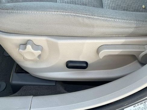 Used 2010 Ford Fusion SE image 18