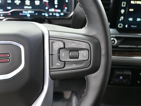 Used 2025 GMC Sierra 3500 SLE w/ SLE Convenience Package AWD/4WD image 32