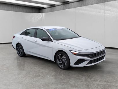 Used 2025 Hyundai Elantra Sport