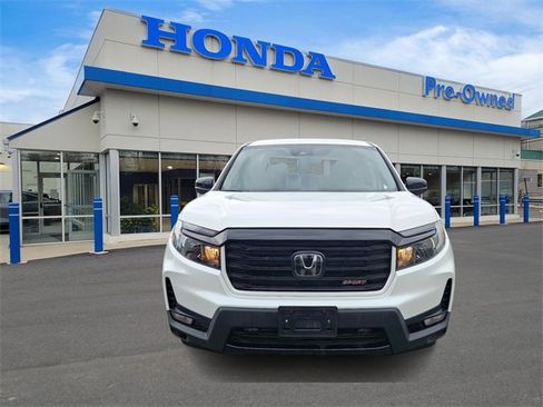 Used 2023 Honda Ridgeline Sport image 2