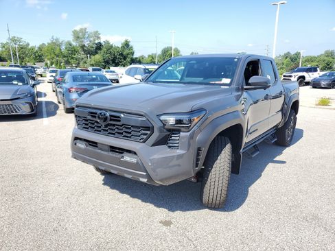 New 2026 Toyota Tacoma TRD Off-Road AWD/4WD image 2