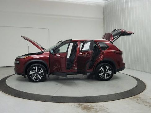 Used 2024 Nissan Rogue SL w/ SL Premium Package FWD image 13