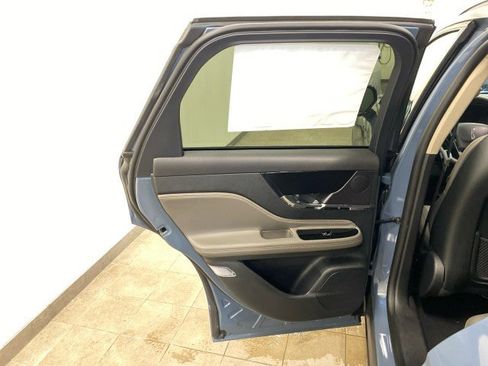 New 2025 Lincoln Corsair Reserve w/ Jet Appearance Package image 8