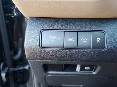 Certified 2023 Hyundai Santa Fe SEL w/ Winter Weather Package image 22