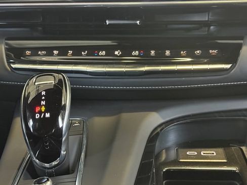 Certified 2023 Cadillac Escalade V AWD/4WD image 4