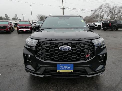 Certified 2025 Ford Explorer ST w/ Sun And Sound Package image 9