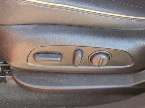 Used 2023 Chevrolet Blazer Premier w/ Enhanced Convenience Package image 23