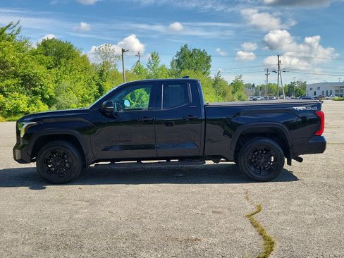 Used 2024 Toyota Tundra Limited w/ TRD Off-Road Package AWD/4WD image 8