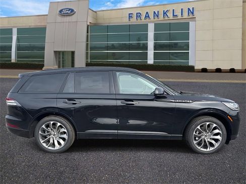 New 2026 Lincoln Aviator Premiere w/ Jet Appearance Package image 8
