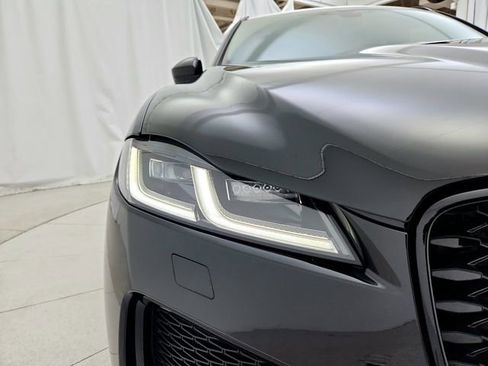 New 2025 Jaguar F-PACE R-Dynamic S image 34