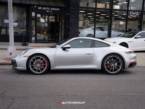 Used 2020 Porsche 911 Carrera S image 4