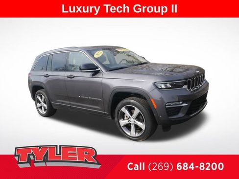Certified 2022 Jeep Grand Cherokee Limited w/ Luxury Tech Group II AWD/4WD image 1