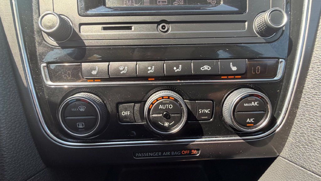 Used 2016 Volkswagen Passat 1.8T R-Line FWD image 30