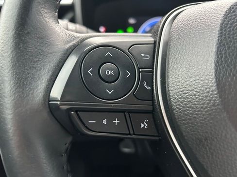 Certified 2024 Toyota Corolla Cross XSE image 20