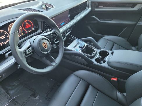 New 2026 Porsche Cayenne AWD/4WD image 4