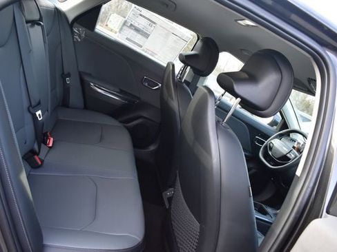 New 2026 Kia K4 EX image 14