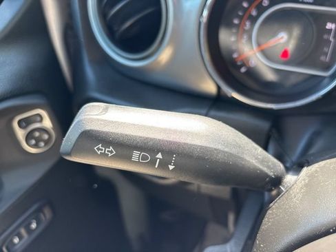 Used 2022 Jeep Wrangler Unlimited Sport AWD/4WD image 36