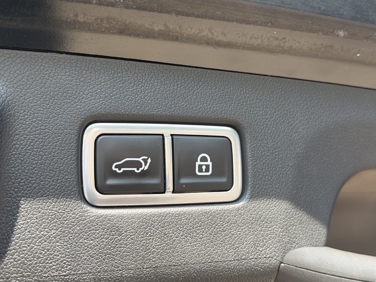 Used 2023 Kia Sorento EX AWD/4WD image 26