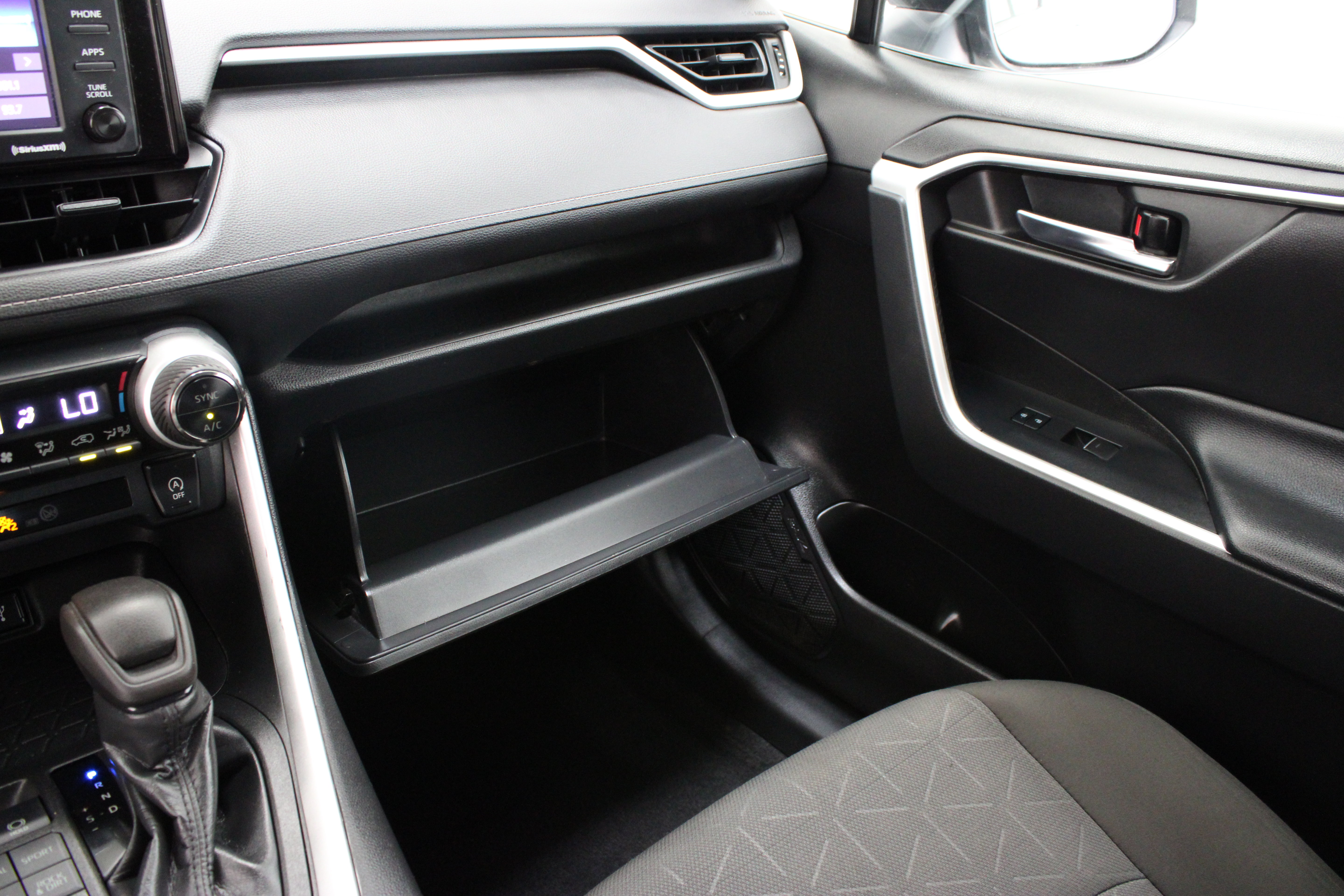 Certified 2022 Toyota RAV4 XLE AWD/4WD image 22