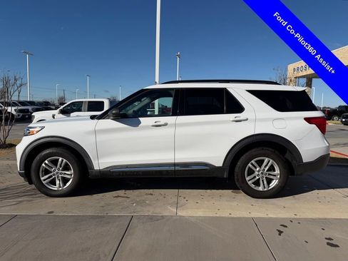 Used 2020 Ford Explorer XLT w/ Equipment Group 202A image 8