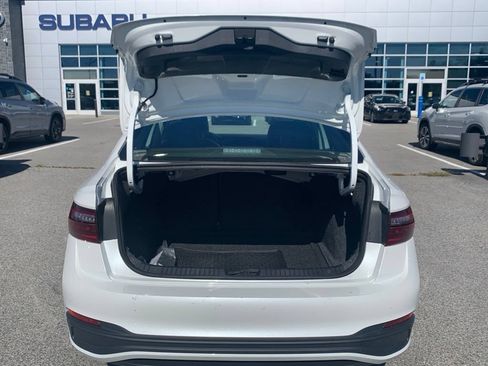 Used 2025 Volkswagen Jetta SE FWD image 25