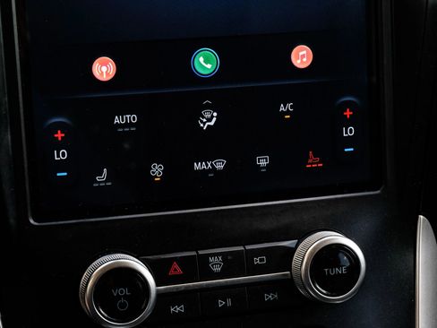 Used 2024 Ford Edge SEL image 40