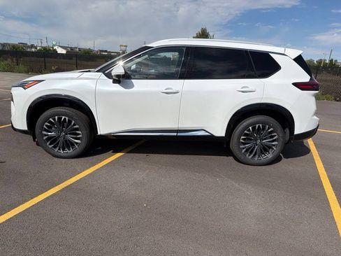 New 2026 Nissan Rogue Platinum w/ Platinum Premium Package AWD/4WD image 7