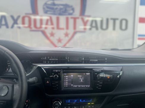 Used 2015 Toyota Corolla S image 31