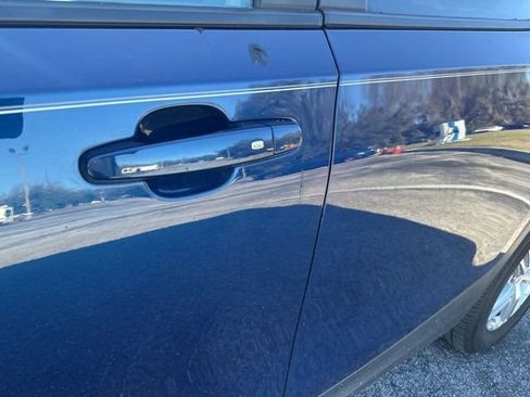 Used 2023 GMC Terrain SLE w/ Driver Convenience Package image 10