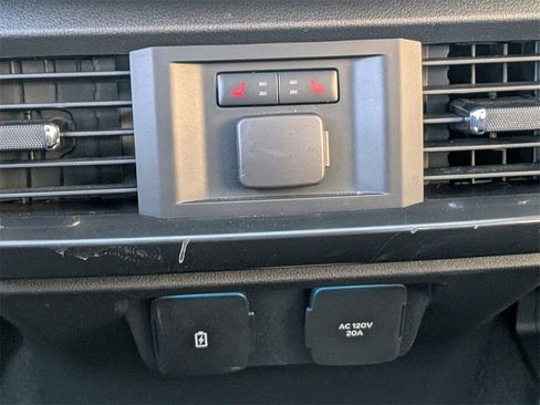 Used 2021 Ford F150 Lariat w/ Equipment Group 502A High image 14